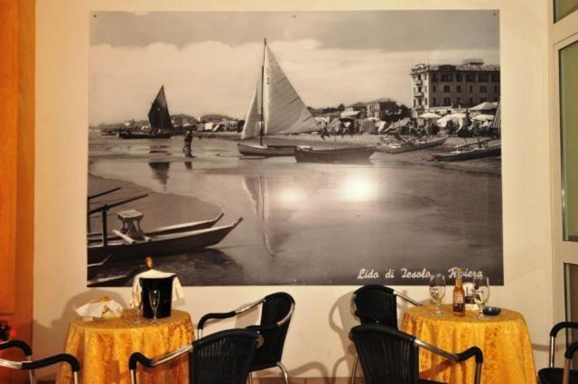 Hotel Al Mare Lido di Jesolo Eksteriør bilde